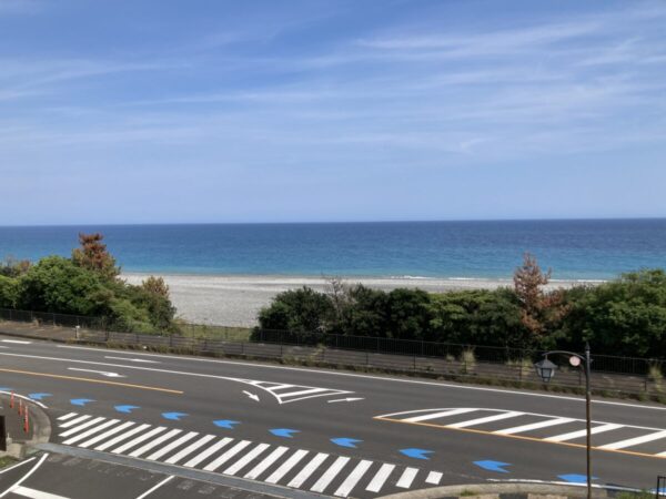 42号線と海